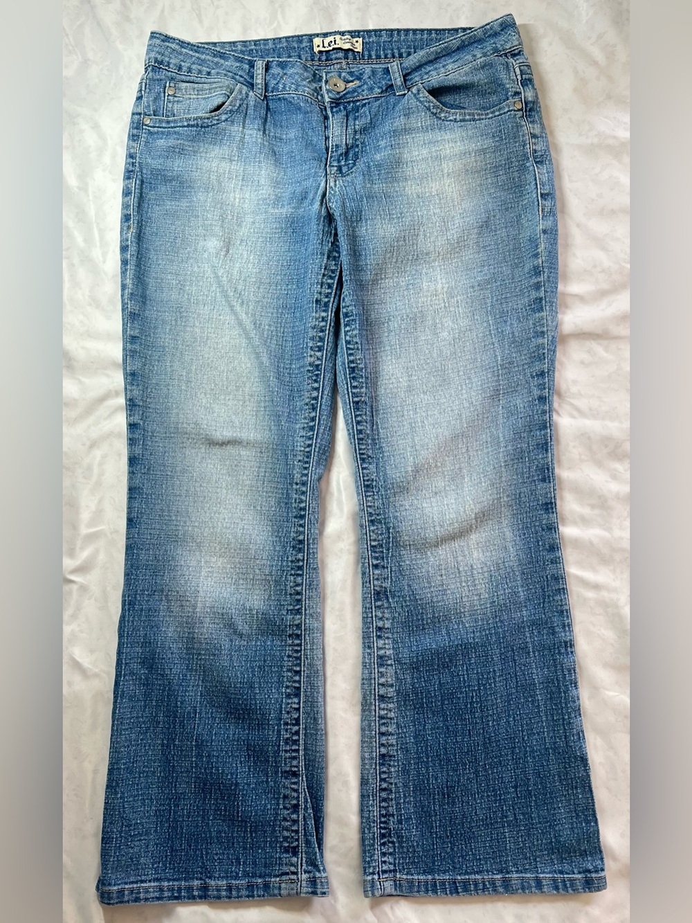 Vintage L.E.I Women’s Y2K Ashley Lowrise Boot Denim Jeans, Blue, Juniors, 13